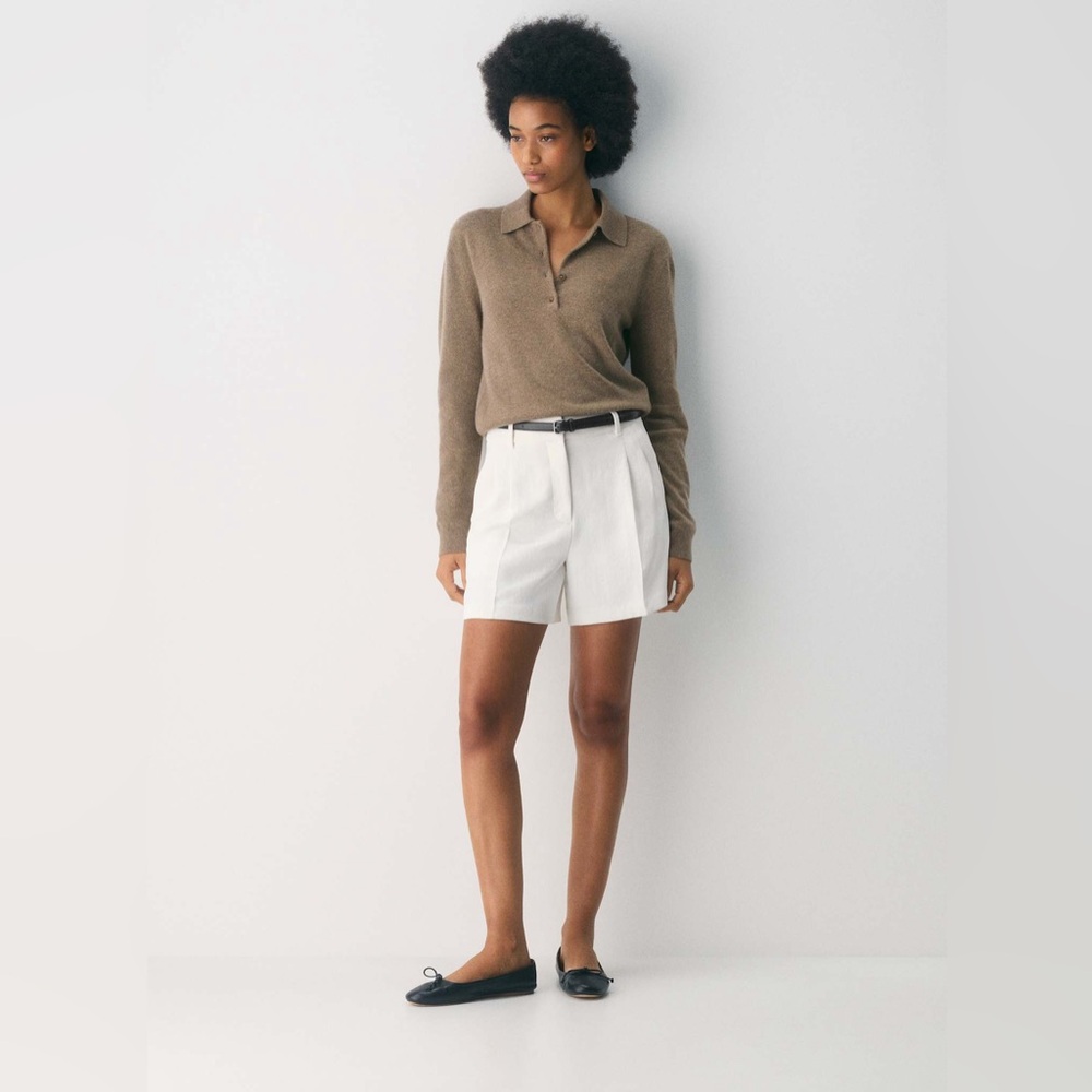 Aritzia The Effortless Short™ Mid-Thigh - Crepette™, Light Birch - Picture 7 of 13